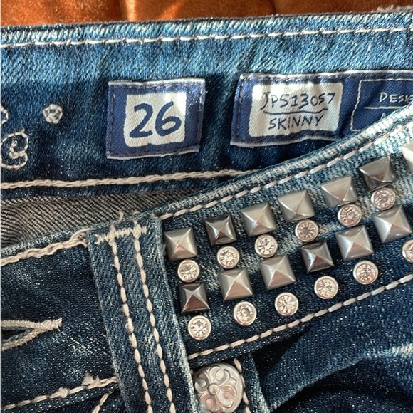 Miss Me Jeans - Picture 2 of 2